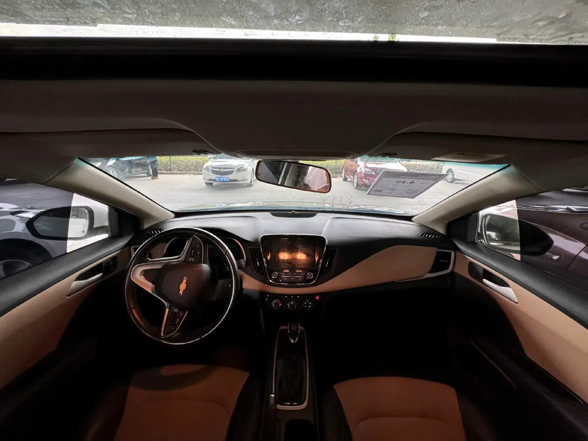 2022 Chevrolet Monza 1.5L 113HP L4 6AT,autocango,china used car exporter,china ev exporter,chinese used car exporter,chinese used ev exporter