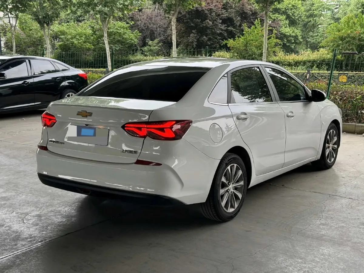2022 Chevrolet Monza 1.5L 113HP L4 6AT,autocango,china used car exporter,china ev exporter,chinese used car exporter,chinese used ev exporter