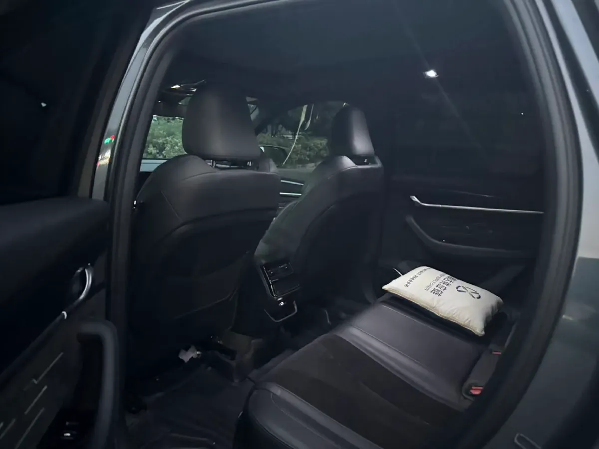 2022 Geely Monjaro 1.5T 150HP L3 3DHT Hybrid,autocango,china used car exporter,china ev exporter,chinese used car exporter,chinese used ev exporter