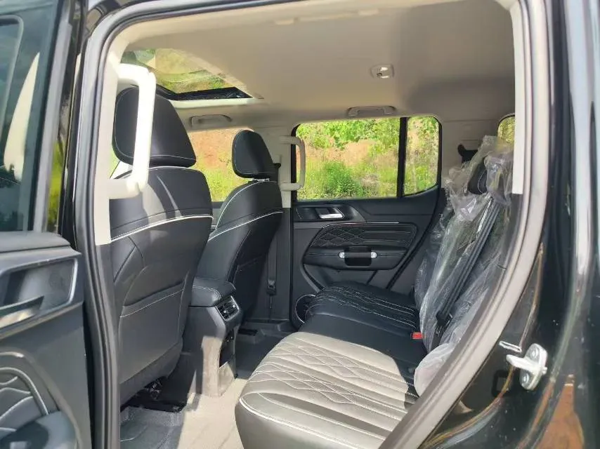 2024 Tank 300 2.0T 227HP L4 8AT,autocango,china used car exporter,china ev exporter,chinese used car exporter,chinese used ev exporter