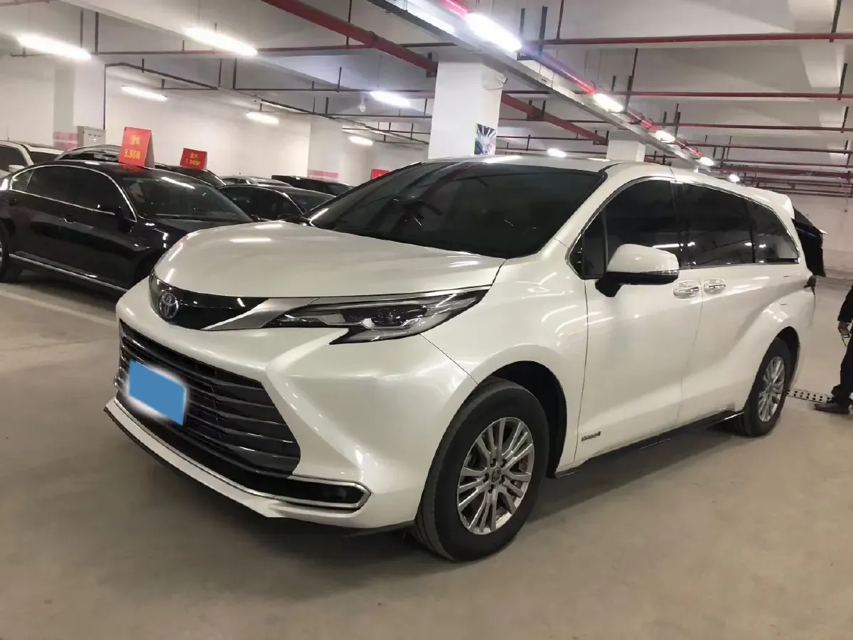 2023 Toyota Sienna 2.5L 189HP L4 E-CVT Hybrid,autocango,china used car exporter,china ev exporter,chinese used car exporter,chinese used ev exporter