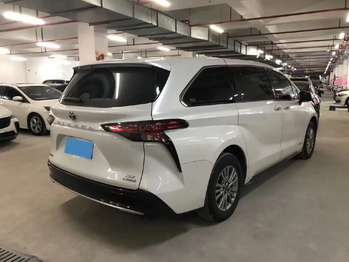 2023 Toyota Sienna 2.5L 189HP L4 E-CVT Hybrid,autocango,china used car exporter,china ev exporter,chinese used car exporter,chinese used ev exporter