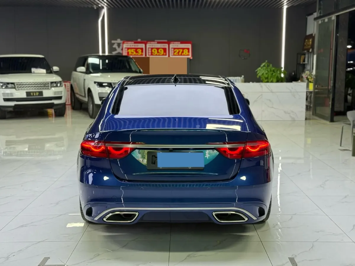 2022 Jaguar XFL 2.0T 200HP L4 8AT,autocango,china used car exporter,china ev exporter,chinese used car exporter,chinese used ev exporter