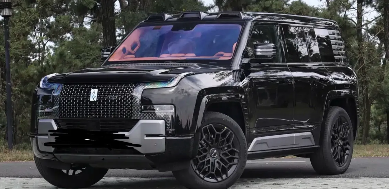 2023 YangWang U8 2.0T 272HP L4 REEV 49.05KWH,autocango,china used car exporter,china ev exporter,chinese used car exporter,chinese used ev exporter