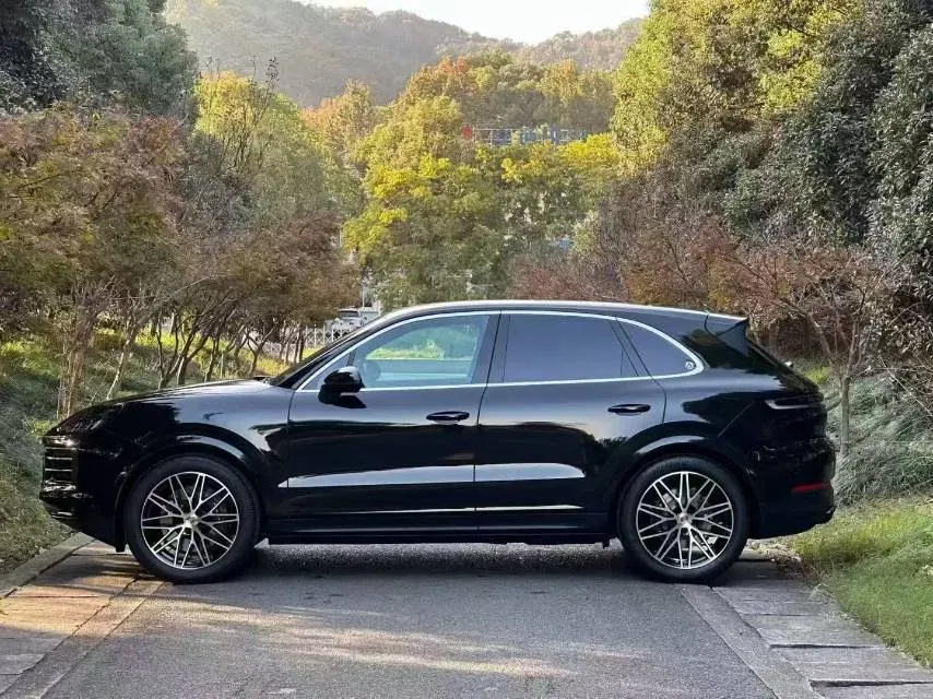 2024 Porsche Cayenne 3.0T 354HP V6 8AT,autocango,china used car exporter,china ev exporter,chinese used car exporter,chinese used ev exporter