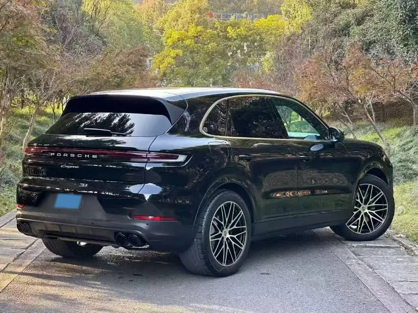2024 Porsche Cayenne 3.0T 354HP V6 8AT,autocango,china used car exporter,china ev exporter,chinese used car exporter,chinese used ev exporter