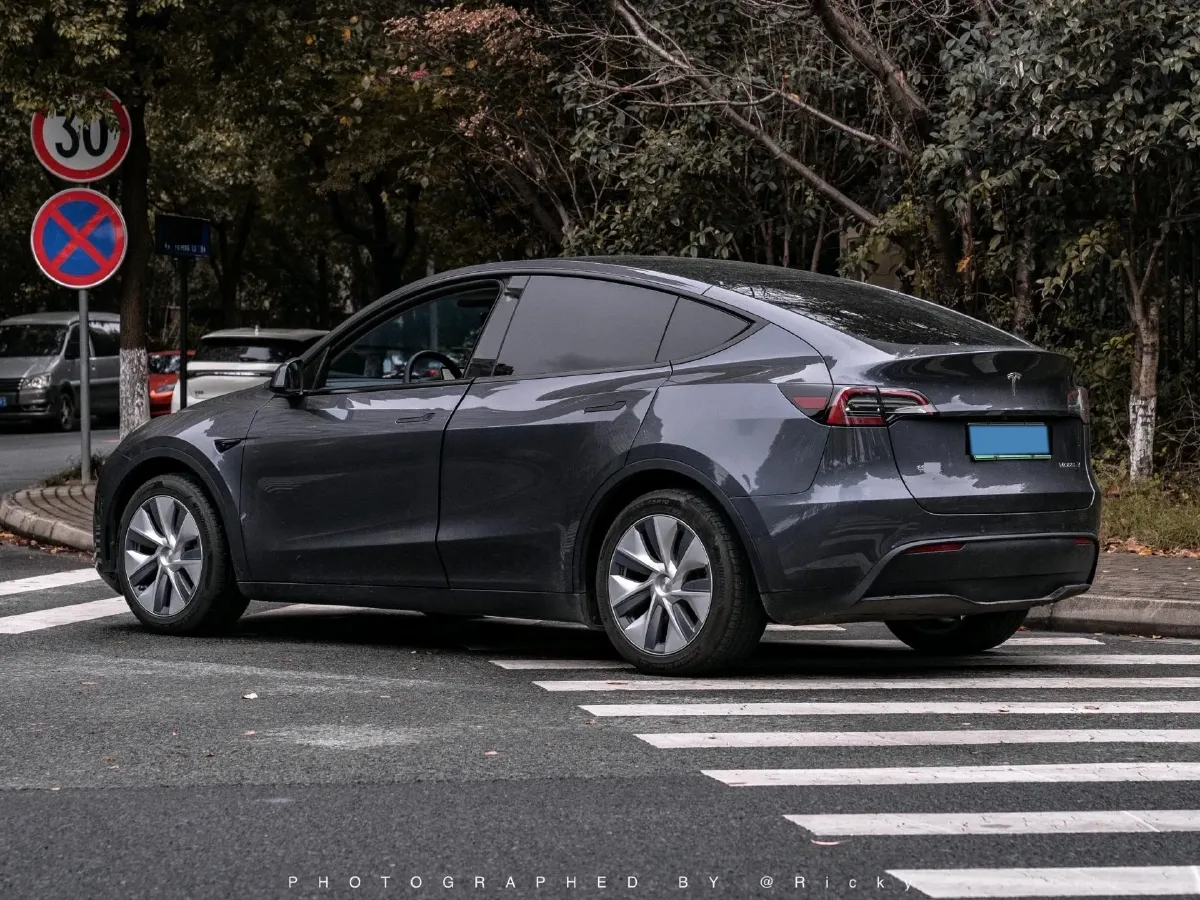 2022 Tesla Model Y BEV 60KWH,autocango,china used car exporter,china ev exporter,chinese used car exporter,chinese used ev exporter