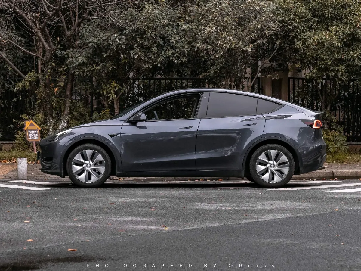 2022 Tesla Model Y BEV 60KWH,autocango,china used car exporter,china ev exporter,chinese used car exporter,chinese used ev exporter