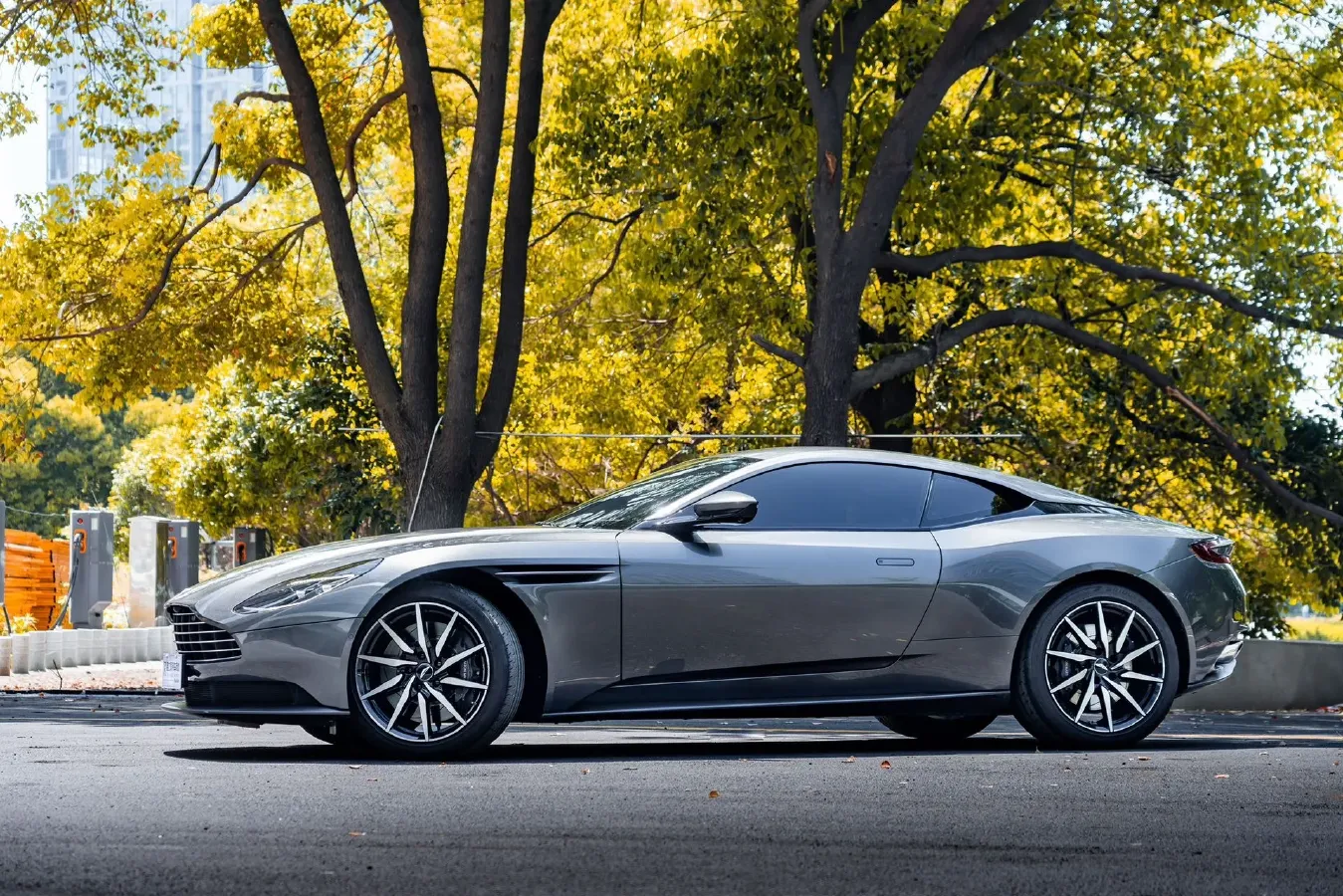2020 Aston Martin DB11 4.0T 510HP V8 8AT,autocango,china used car exporter,china ev exporter,chinese used car exporter,chinese used ev exporter
