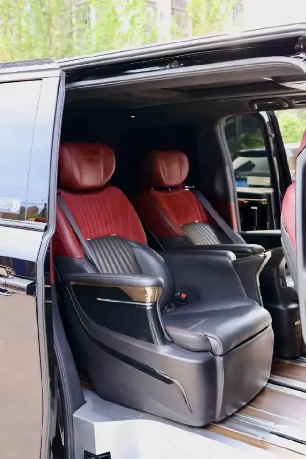 2023 GAC Trumpchi M8 2.0T 190HP L4 E-CVT Hybrid,autocango,china used car exporter,china ev exporter,chinese used car exporter,chinese used ev exporter