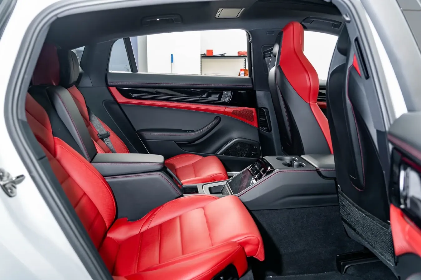 2024 Porsche Panamera 2.9T 353HP V6 8DCT,autocango,china used car exporter,china ev exporter,chinese used car exporter,chinese used ev exporter