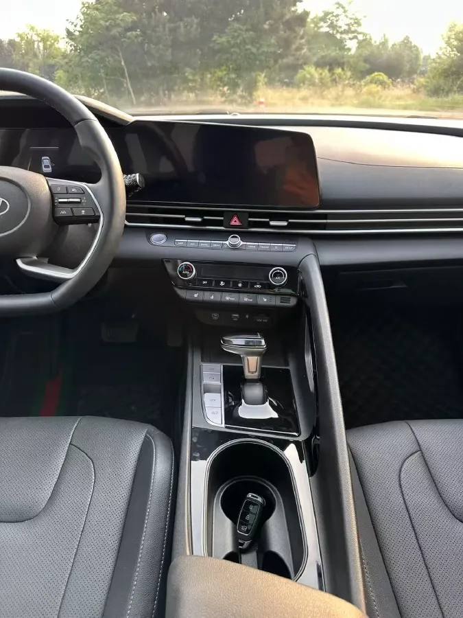 2023 Hyundai Elantra 1.5L 115HP L4 CVT,autocango,china used car exporter,china ev exporter,chinese used car exporter,chinese used ev exporter