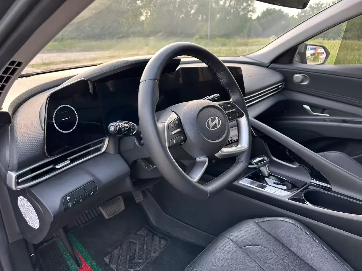 2023 Hyundai Elantra 1.5L 115HP L4 CVT,autocango,china used car exporter,china ev exporter,chinese used car exporter,chinese used ev exporter