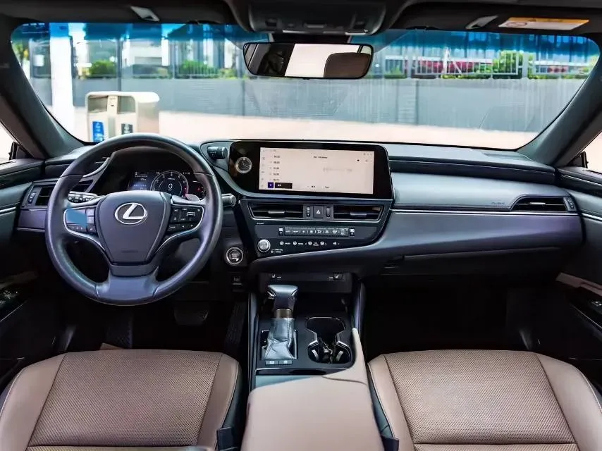 2023 Lexus ES 2.0L 173HP L4 CVT,autocango,china used car exporter,china ev exporter,chinese used car exporter,chinese used ev exporter