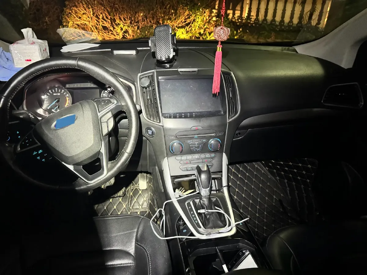 2018 Ford Edge 2.0T 245HP L4 6AT,autocango,china used car exporter,china ev exporter,chinese used car exporter,chinese used ev exporter