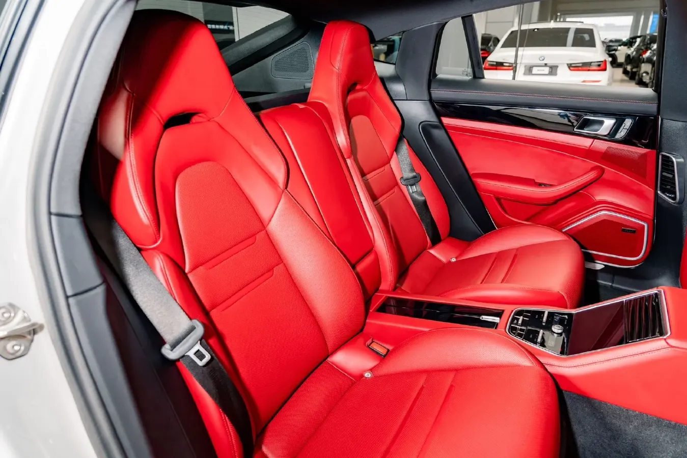 2023 Porsche Panamera 2.9T 330HP V6 8DCT,autocango,china used car exporter,china ev exporter,chinese used car exporter,chinese used ev exporter