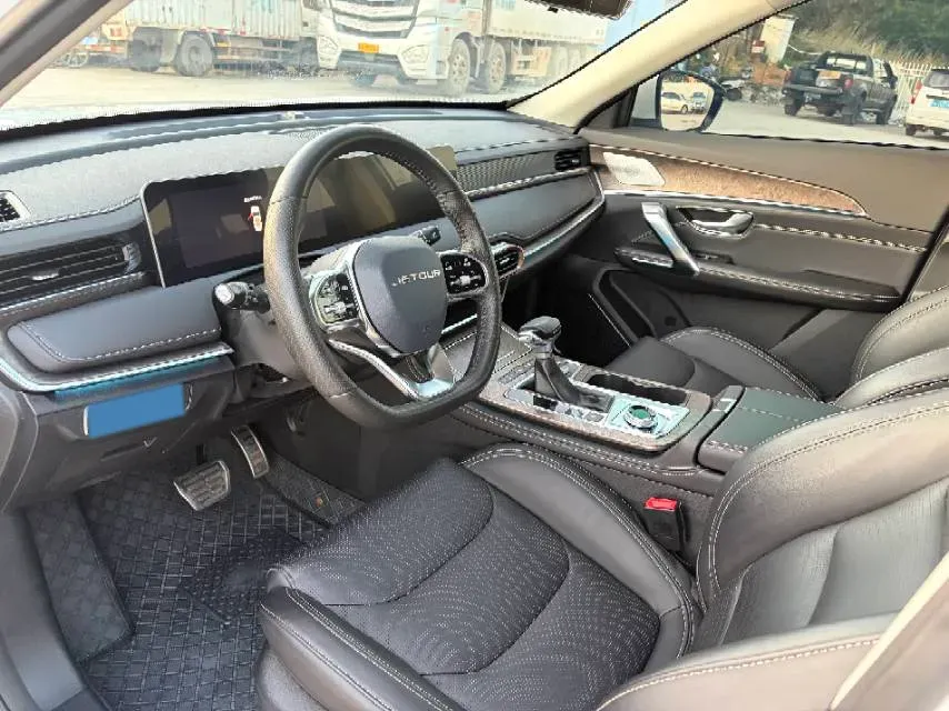 2021 Jetour X70 Plus 1.6T 197HP L4 7DCT,autocango,china used car exporter,china ev exporter,chinese used car exporter,chinese used ev exporter