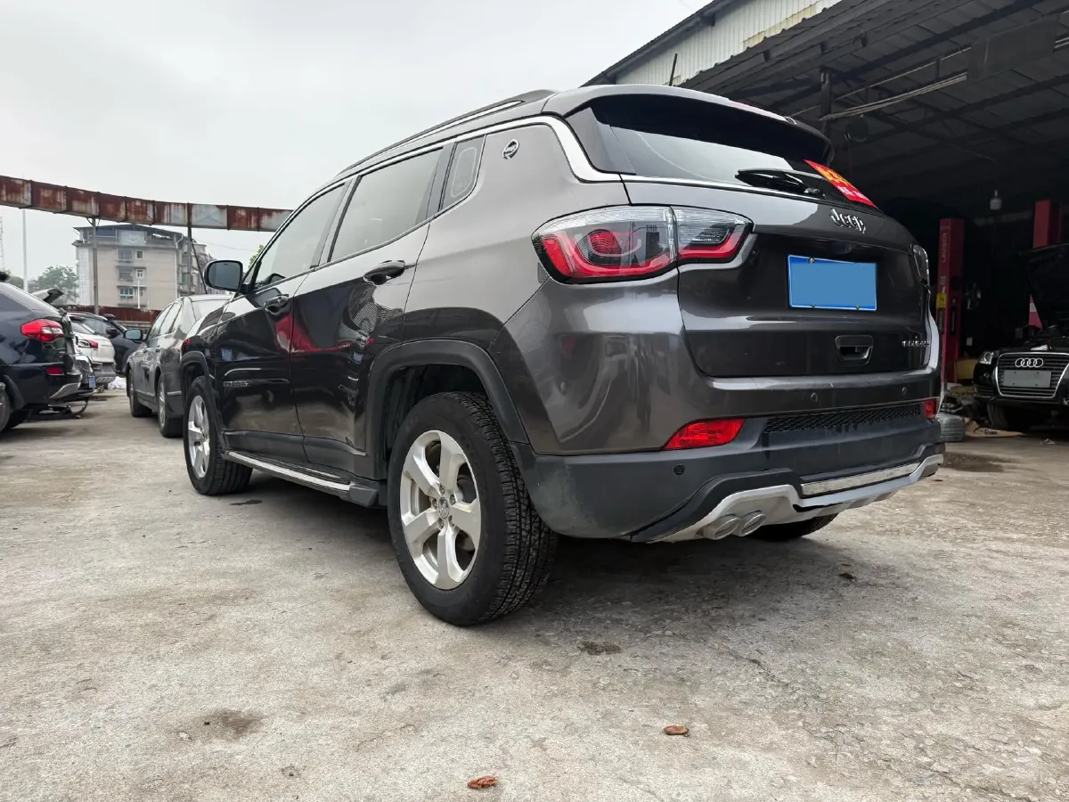 2019 Jeep Compass 1.3T 173HP L4 7DCT,autocango,china used car exporter,china ev exporter,chinese used car exporter,chinese used ev exporter