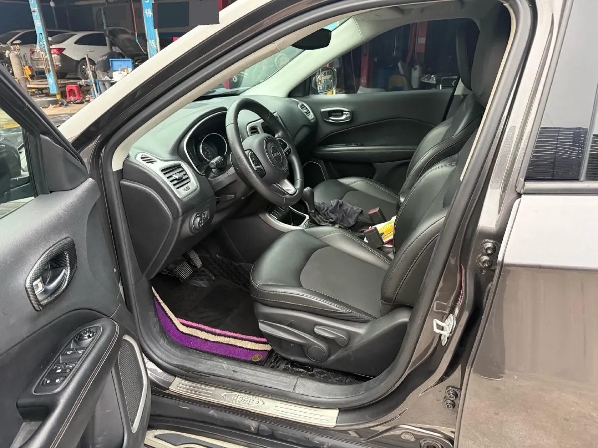2019 Jeep Compass 1.3T 173HP L4 7DCT,autocango,china used car exporter,china ev exporter,chinese used car exporter,chinese used ev exporter