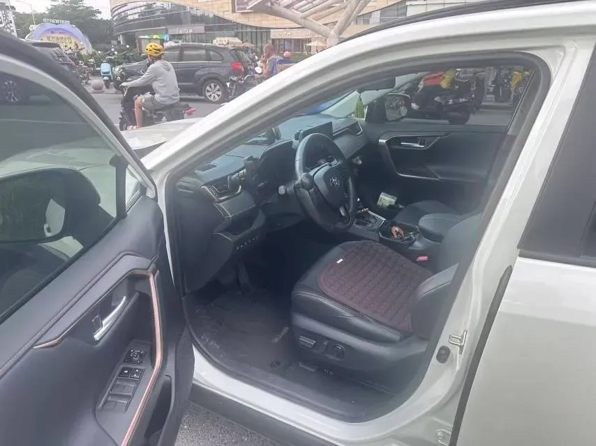 2023 Toyota Wildlander 2.5L 178HP L4 E-CVT Hybrid,autocango,china used car exporter,china ev exporter,chinese used car exporter,chinese used ev exporter