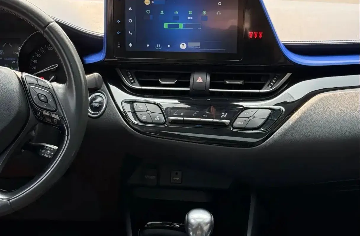 2018 Toyota C-HR 2.0L 171HP L4 CVT,autocango,china used car exporter,china ev exporter,chinese used car exporter,chinese used ev exporter