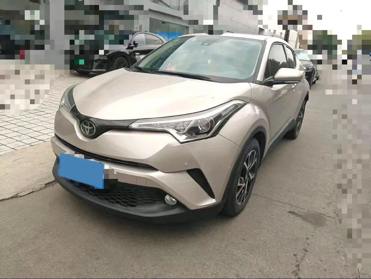 2018 Toyota C-HR 2.0L 171HP L4 CVT,autocango,china used car exporter,china ev exporter,chinese used car exporter,chinese used ev exporter