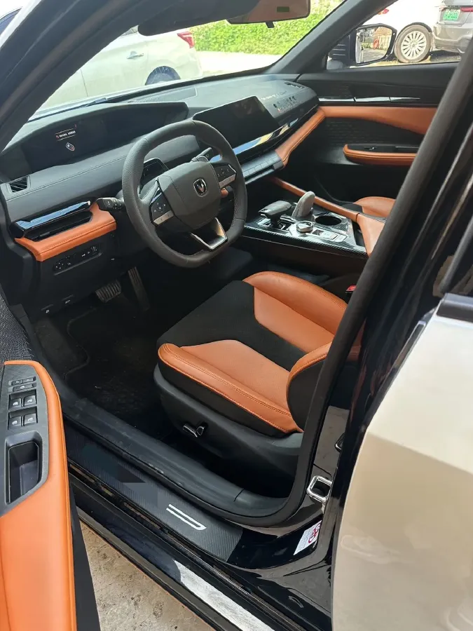 2023 ChangAn UNI-V 1.5T 188HP L4 7DCT,autocango,china used car exporter,china ev exporter,chinese used car exporter,chinese used ev exporter