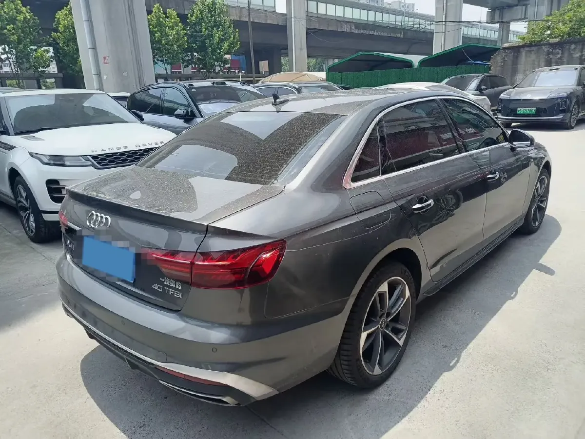 2022 Audi A4L 2.0T 190HP L4 7DCT,autocango,china used car exporter,china ev exporter,chinese used car exporter,chinese used ev exporter
