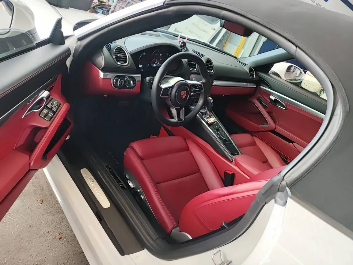 2020 Porsche 718 2.0T 250HP H4 7DCT,autocango,china used car exporter,china ev exporter,chinese used car exporter,chinese used ev exporter