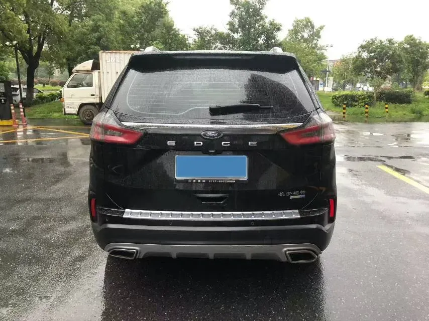 2022 Ford Edge 2.0T 245HP L4 8AT,autocango,china used car exporter,china ev exporter,chinese used car exporter,chinese used ev exporter