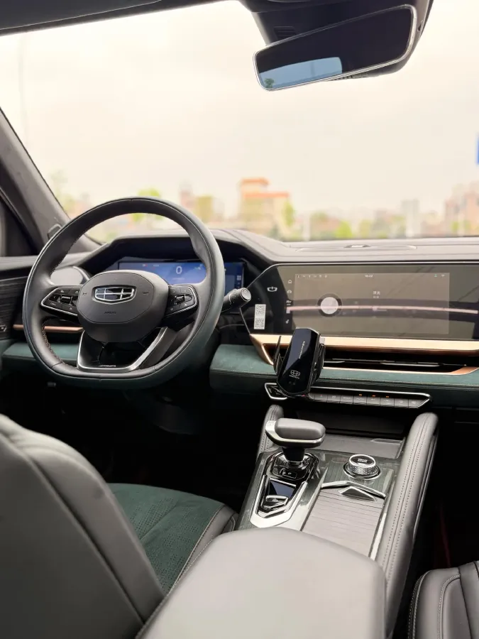 2021 Geely Monjaro 2.0T 218HP L4 7DCT,autocango,china used car exporter,china ev exporter,chinese used car exporter,chinese used ev exporter