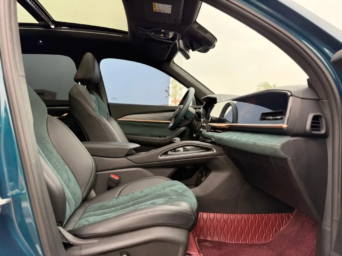2021 Geely Monjaro 2.0T 218HP L4 7DCT,autocango,china used car exporter,china ev exporter,chinese used car exporter,chinese used ev exporter