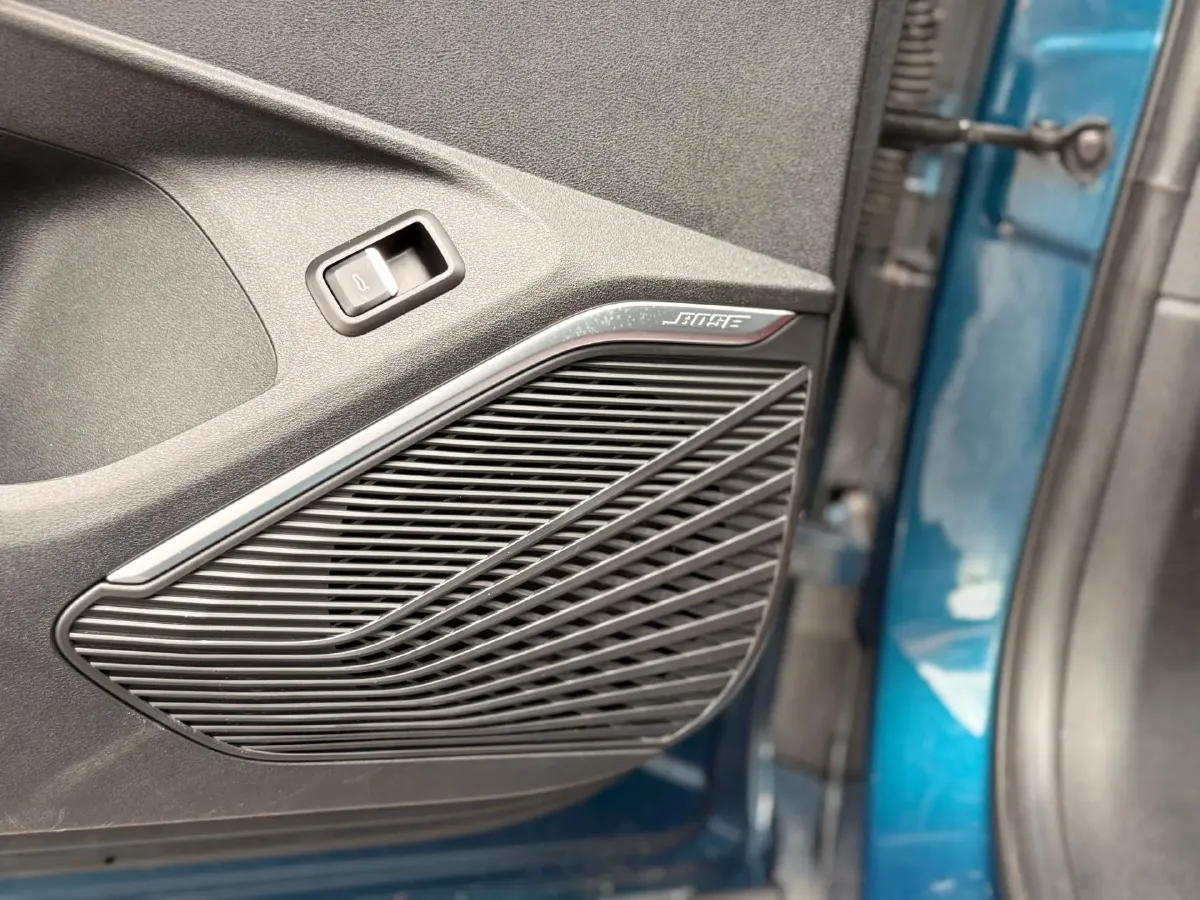 2021 Geely Monjaro 2.0T 218HP L4 7DCT,autocango,china used car exporter,china ev exporter,chinese used car exporter,chinese used ev exporter