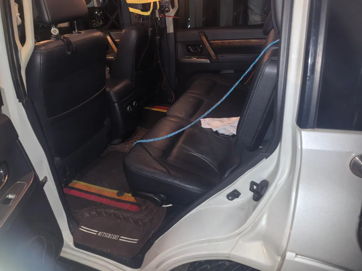 2019 Mitsubishi Pajero 3.0L 174HP V6 5AT,autocango,china used car exporter,china ev exporter,chinese used car exporter,chinese used ev exporter