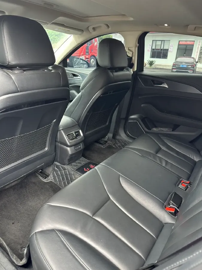 2022 HongQi H5 1.5T 169HP L4 7DCT,autocango,china used car exporter,china ev exporter,chinese used car exporter,chinese used ev exporter