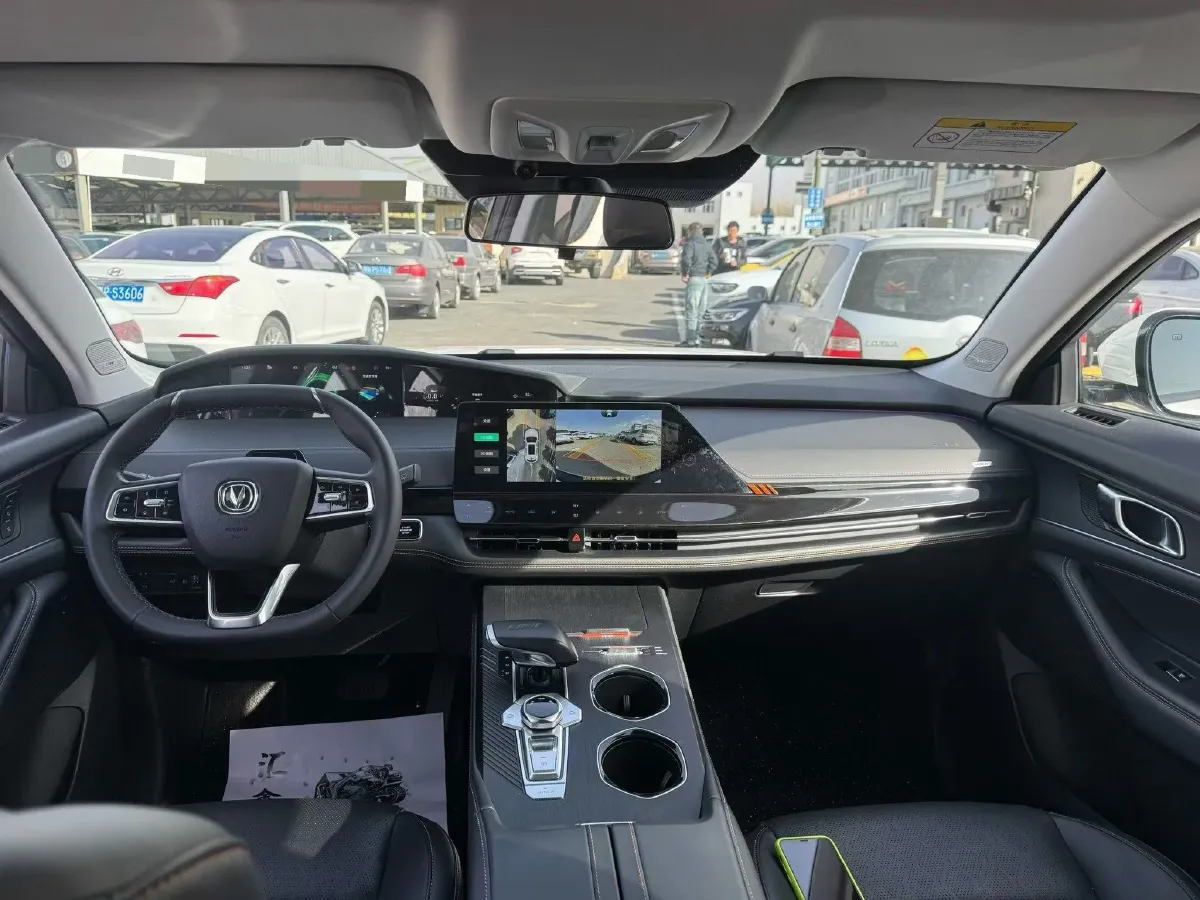 2021 ChangAn UNI-K 2.0T 233HP L4 8AT,autocango,china used car exporter,china ev exporter,chinese used car exporter,chinese used ev exporter