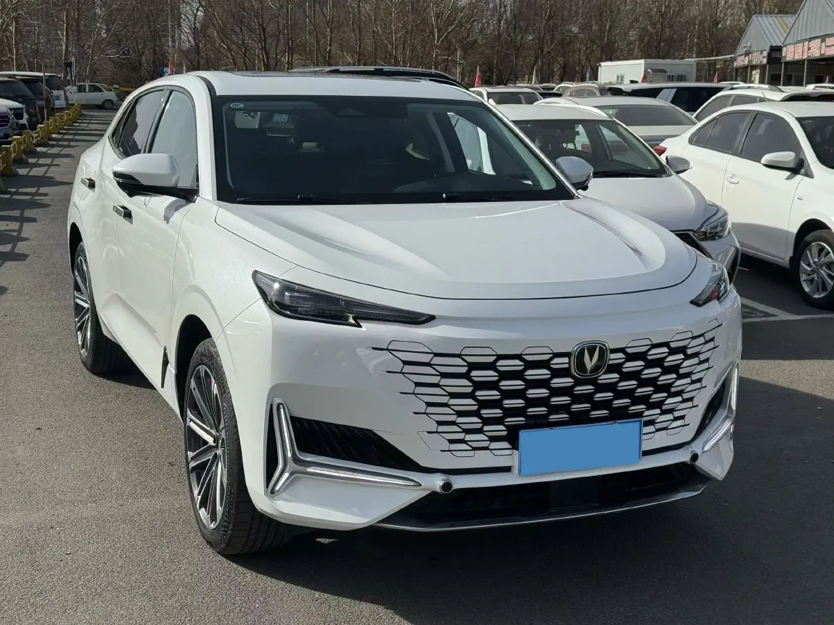 2021 ChangAn UNI-K 2.0T 233HP L4 8AT,autocango,china used car exporter,china ev exporter,chinese used car exporter,chinese used ev exporter