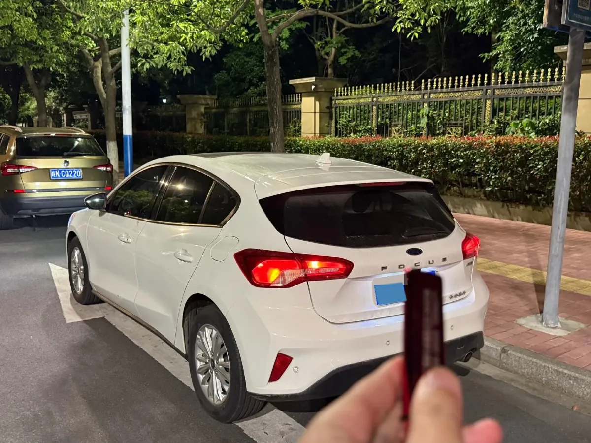 2019 Ford Focus 1.5T 184HP L3 8AT,autocango,china used car exporter,china ev exporter,chinese used car exporter,chinese used ev exporter