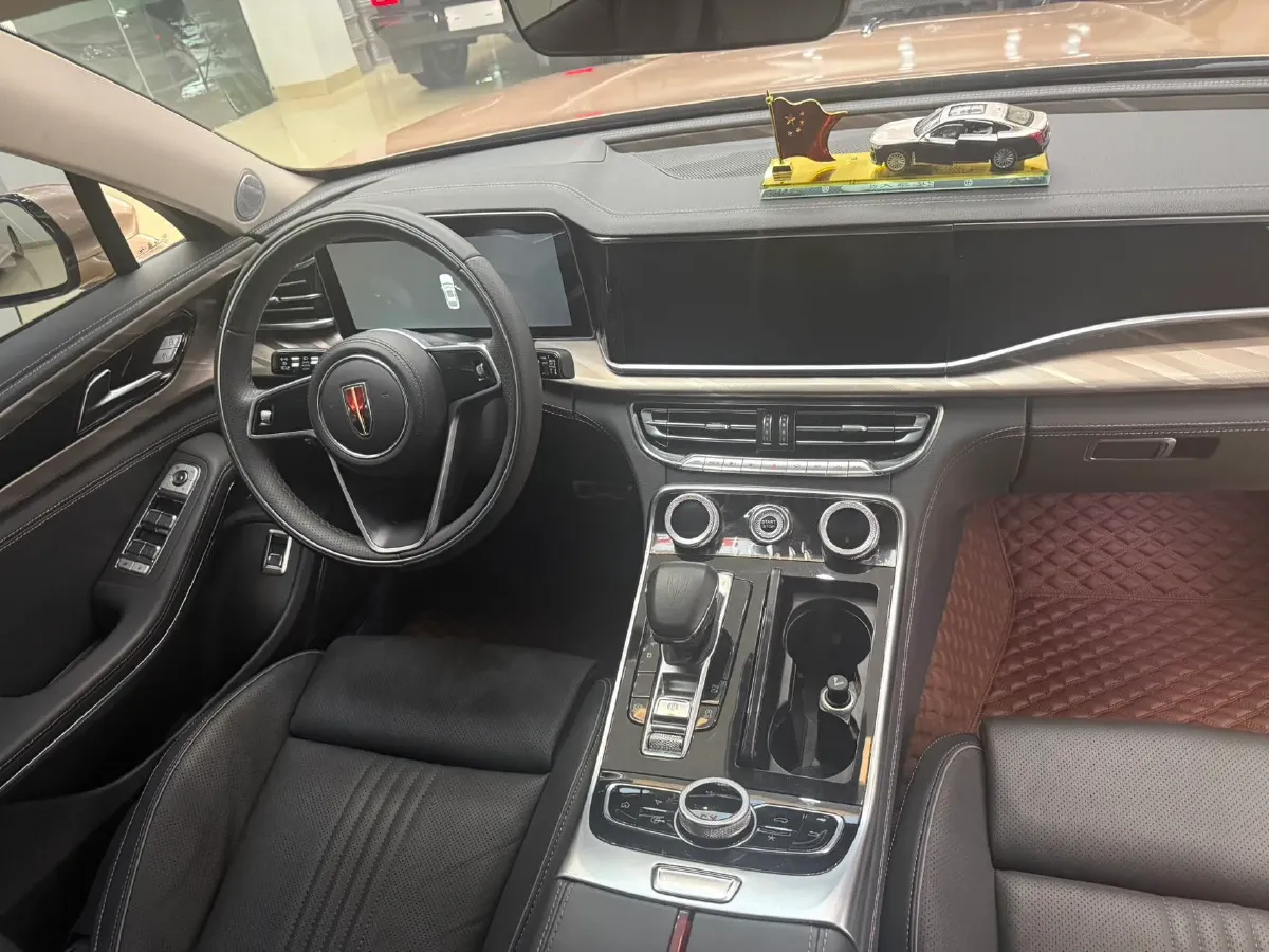 2022 HongQi H9 2.0T 252HP L4 7DCT,autocango,china used car exporter,china ev exporter,chinese used car exporter,chinese used ev exporter
