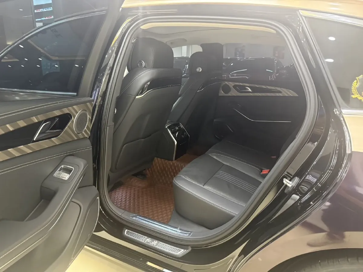 2022 HongQi H9 2.0T 252HP L4 7DCT,autocango,china used car exporter,china ev exporter,chinese used car exporter,chinese used ev exporter
