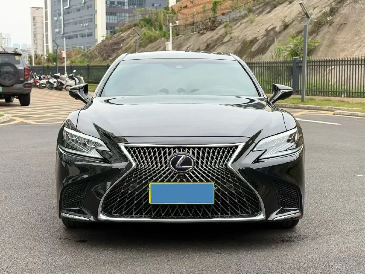 2018 Lexus LS 3.5L 299HP V6 E-CVT Hybrid,autocango,china used car exporter,china ev exporter,chinese used car exporter,chinese used ev exporter