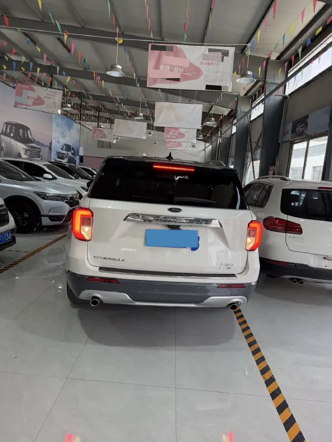 2023 Ford Explorer 2.3T 276HP L4 10AT,autocango,china used car exporter,china ev exporter,chinese used car exporter,chinese used ev exporter