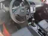 2017 Volkswagen Tiguan L 2.0T 220HP L4 7DCT
