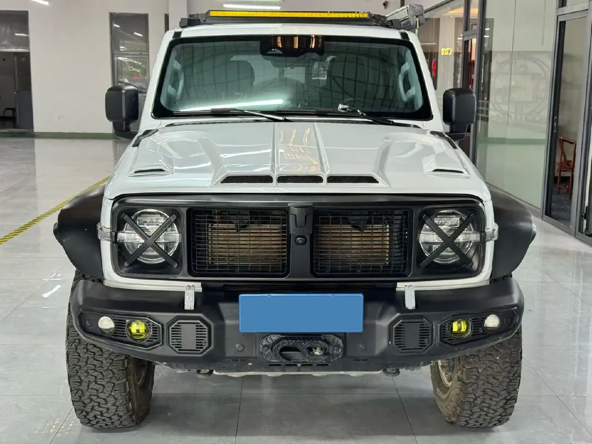 2024 Tank 300 2.0T 227HP L4 8AT,autocango,china used car exporter,china ev exporter,chinese used car exporter,chinese used ev exporter