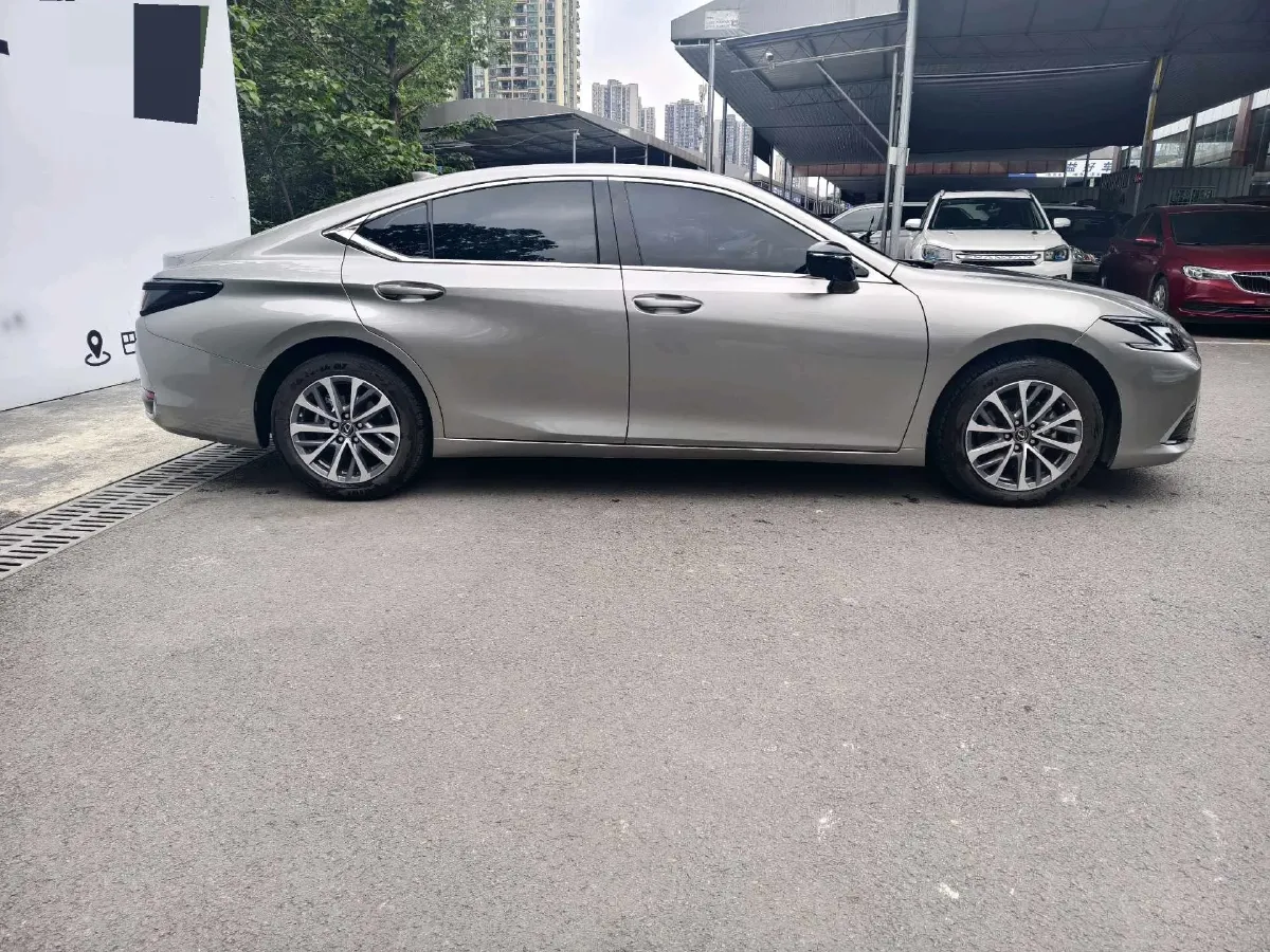 2025 Lexus ES 2.0L 173HP L4 CVT,autocango,china used car exporter,china ev exporter,chinese used car exporter,chinese used ev exporter
