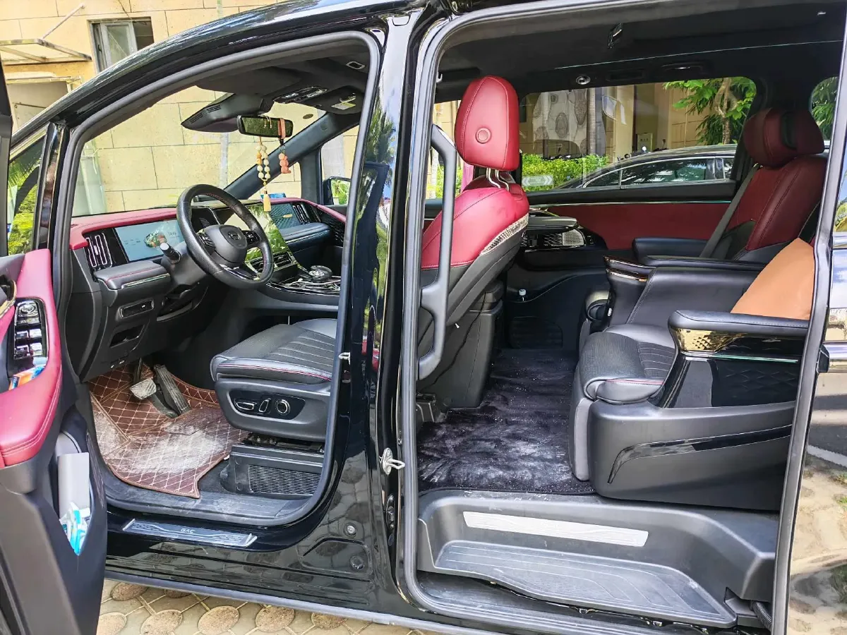 2023 GAC Trumpchi M8 2.0T 252HP L4 8AT,autocango,china used car exporter,china ev exporter,chinese used car exporter,chinese used ev exporter