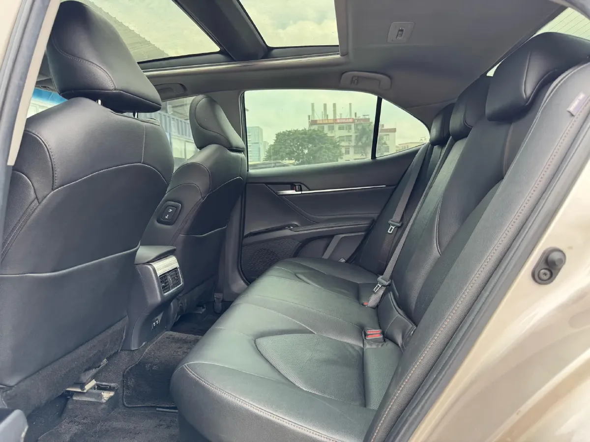 2019 Toyota Camry 2.5L 209HP L4 8AT,autocango,china used car exporter,china ev exporter,chinese used car exporter,chinese used ev exporter