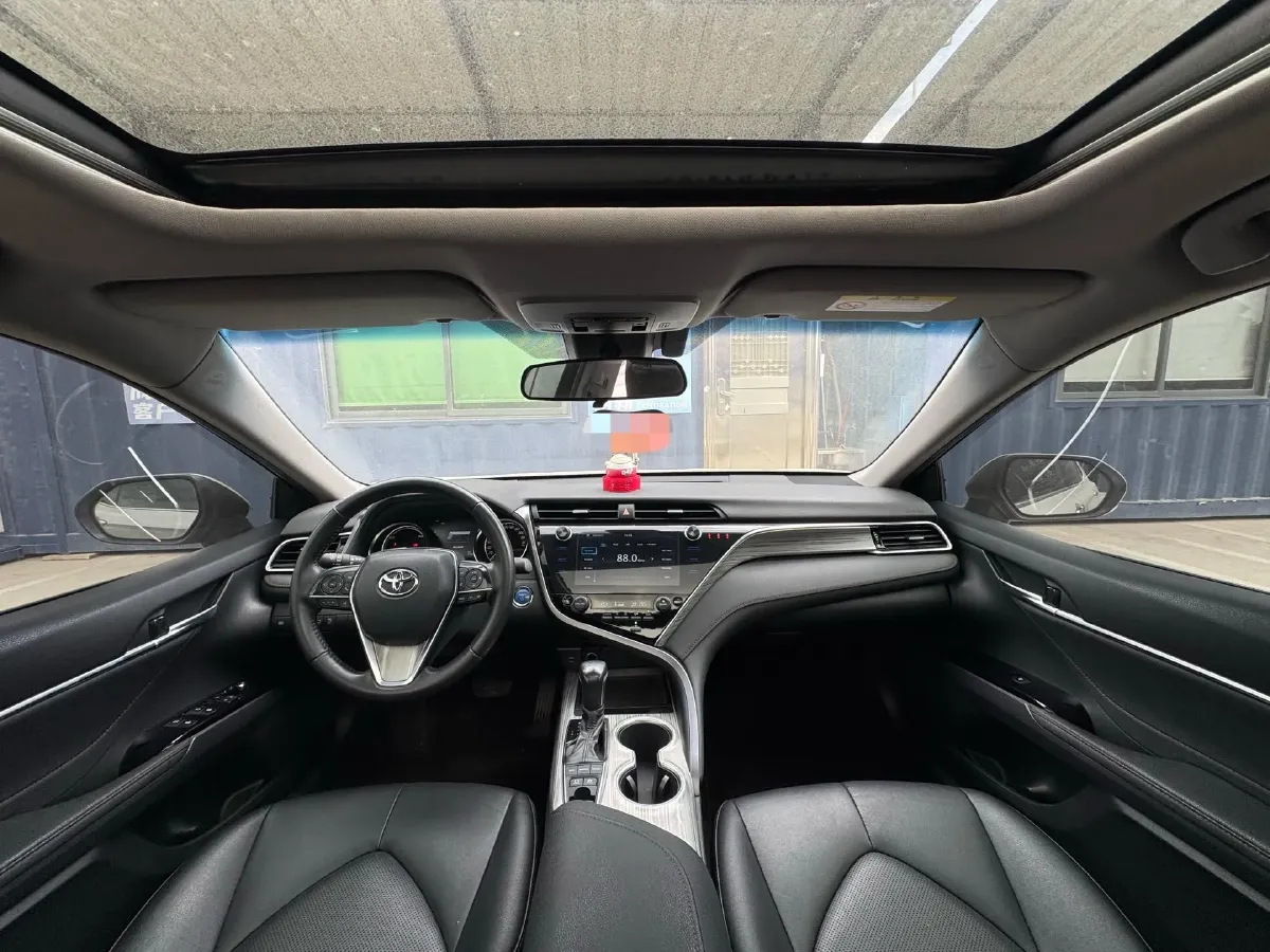 2019 Toyota Camry 2.5L 209HP L4 8AT,autocango,china used car exporter,china ev exporter,chinese used car exporter,chinese used ev exporter