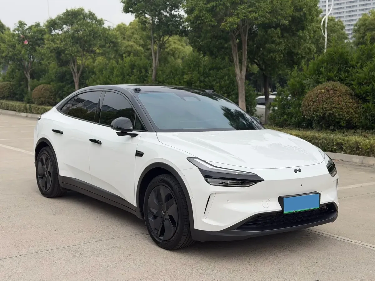 2024 IM L6 BEV 75KWH,autocango,china used car exporter,china ev exporter,chinese used car exporter,chinese used ev exporter