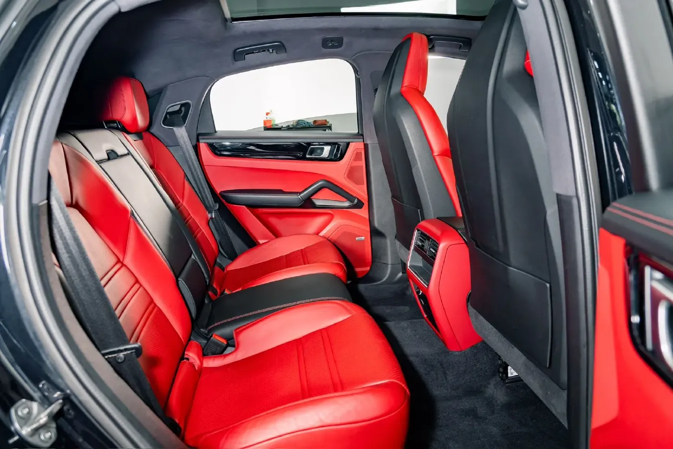 2019 Porsche Cayenne 3.0T 340HP V6 8AT,autocango,china used car exporter,china ev exporter,chinese used car exporter,chinese used ev exporter